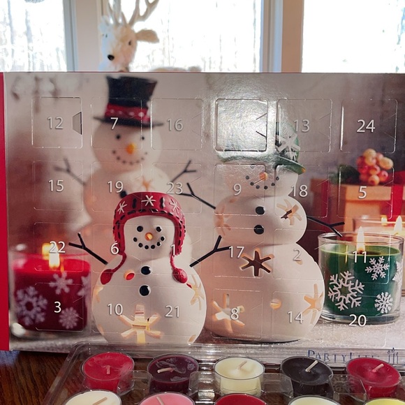Snowman family candle holders - Picture 5 of 11
